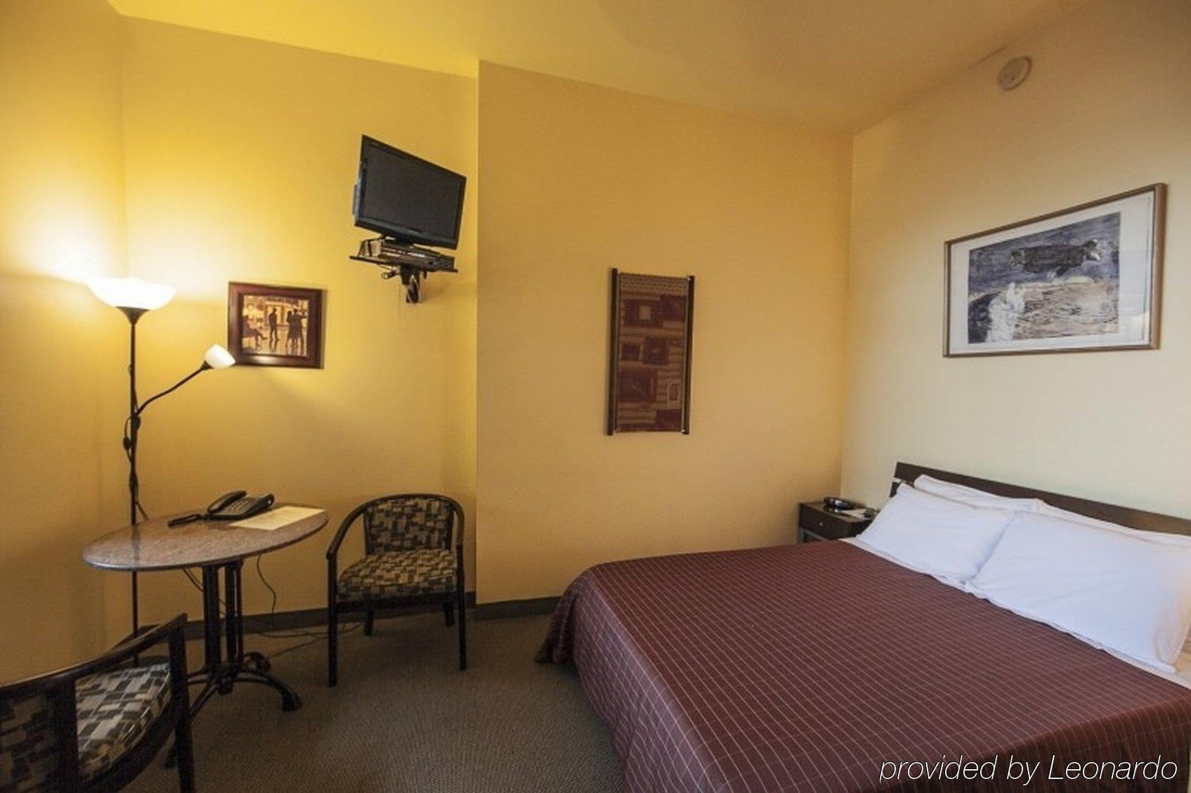 Anne Ma Soeur Anne Hotel 2*